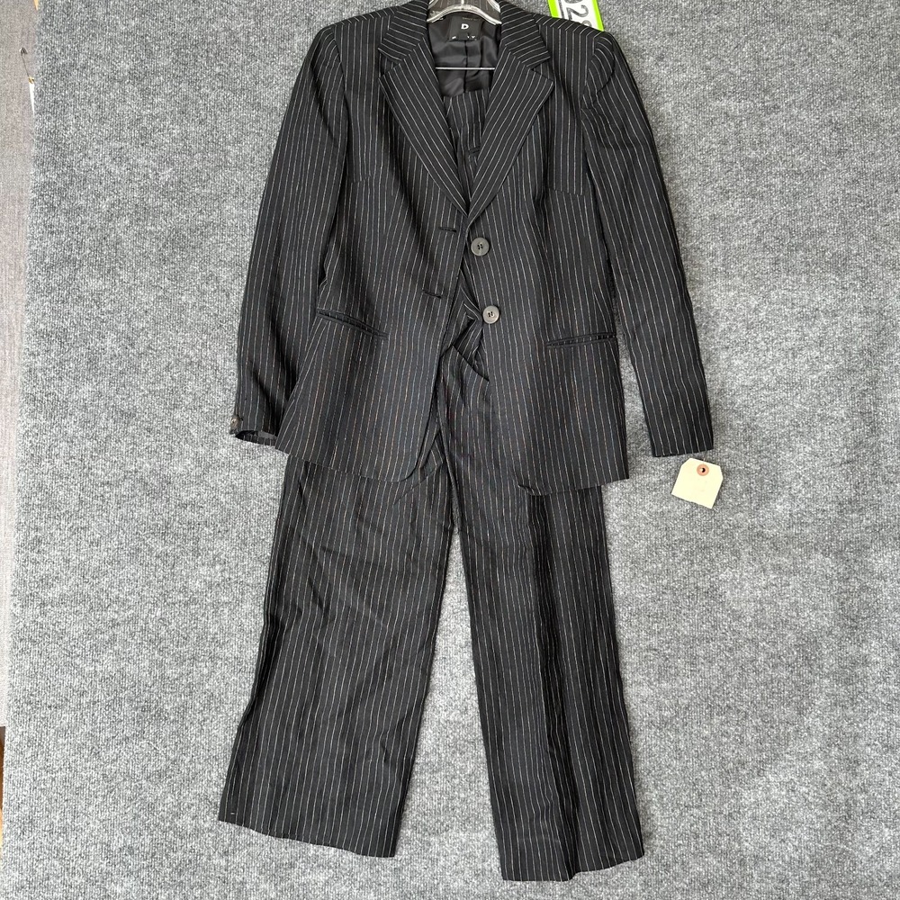DKNY 2-Piece Blazer & Pants Set Womens 4 Black Pinstripe Formal Luxury Designer